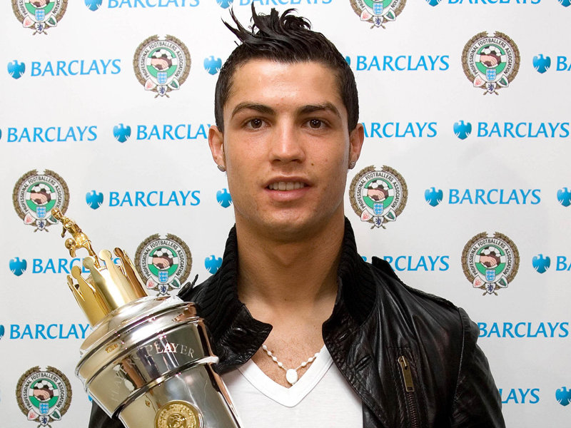 Ronaldo_2008_PFA_Player_of_the_Year_826142.jpg